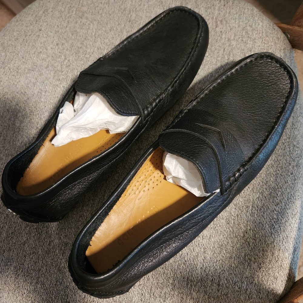 NWOT/ No original box Men's Cole Haan black leather loafers